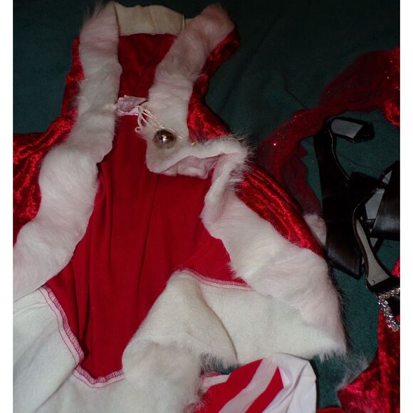 California Costumes Sexy Mrs. Claus Women's Christmas  Costume adult, XS - Picture 4 of 5